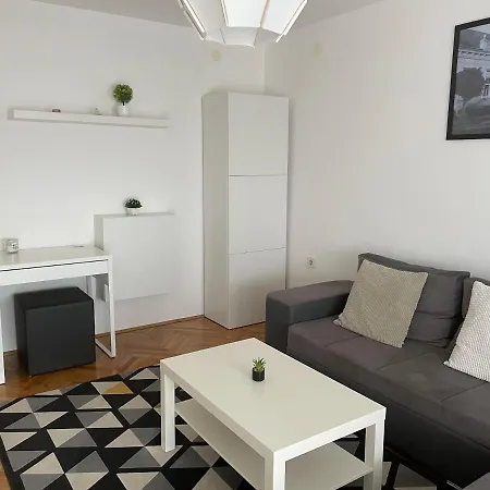 Apartman Danica Kutina Exterior photo
