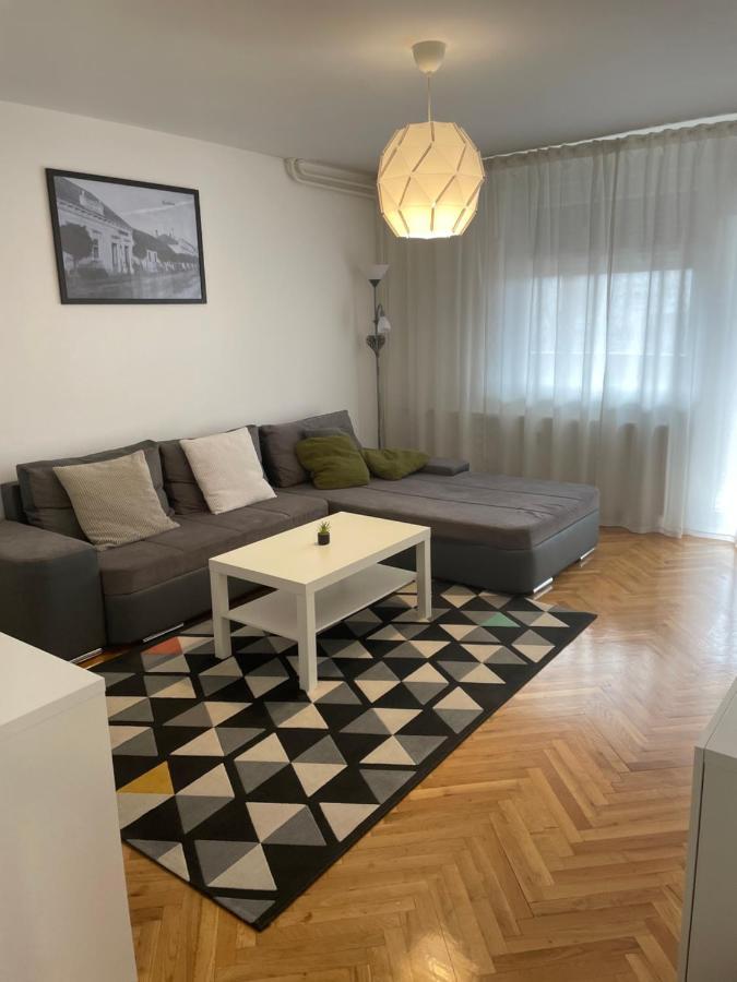 Danica Apartment *