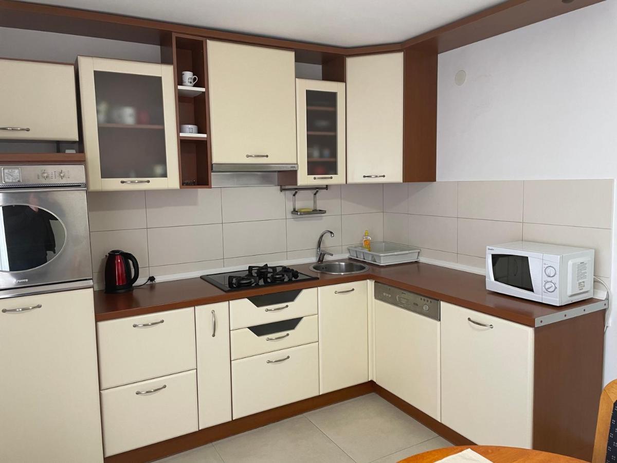 Danica Apartment *